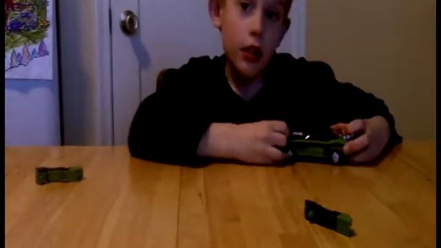 Cybertron Downshift Deluxe Class Review & Play смотреть онлайн