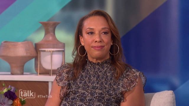Gabrielle's Wing founder Michelle Hord visits The Talk (CBS) смотреть онлайн