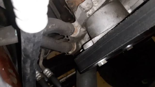 Jeep Grand Cherokee Thermostat Location 4.6 Engine Overheating смотреть онлайн