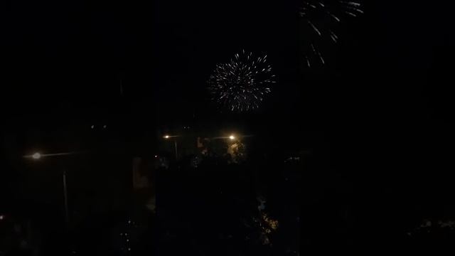 Салют в Бишкеке на День победы смотреть онлайн