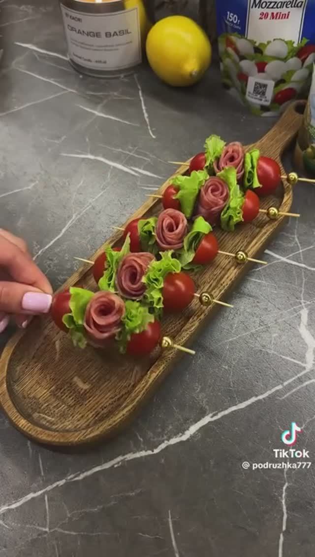 Канапешки на шпажках смотреть онлайн
