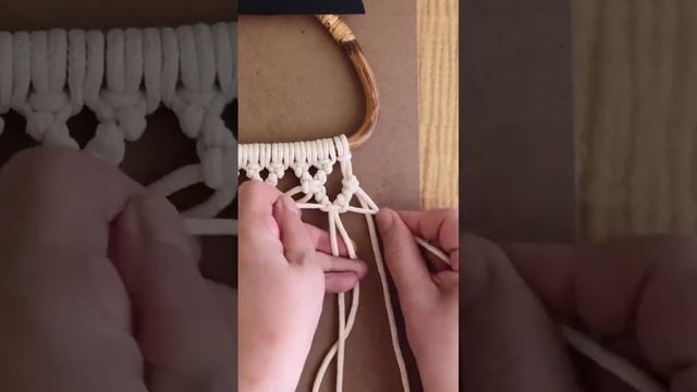 Хотите попробовать макраме- записала для Вас бесплатный курс.Ссылка в шапке @sofi_macrame #макраме смотреть онлайн