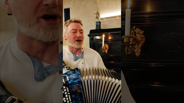 История одной песни Кукла колдуна @ivanovsongs #баянист #куклаколдуна смотреть онлайн