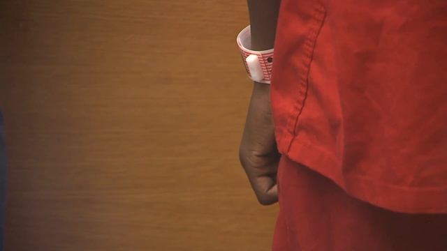 Suspect in attempted home invasion in Kent makes first court appearance смотреть онлайн