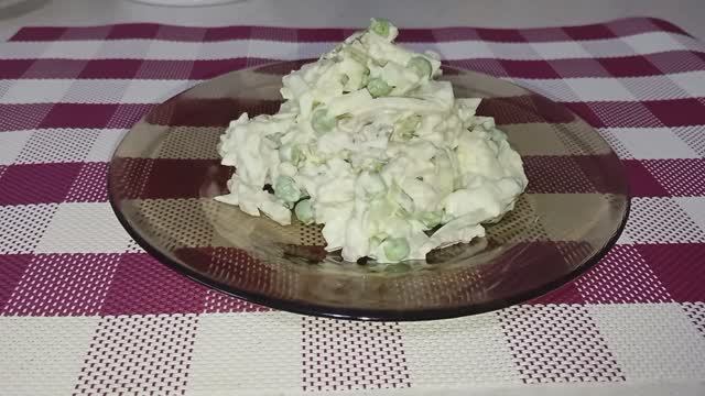 Салат ,, ЗИМНИЙ " Вкусный и сытный салат на ужин и на праздничный стол! смотреть онлайн