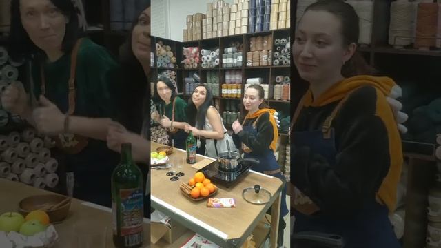 А у вас Новый год?❄️ смотреть онлайн