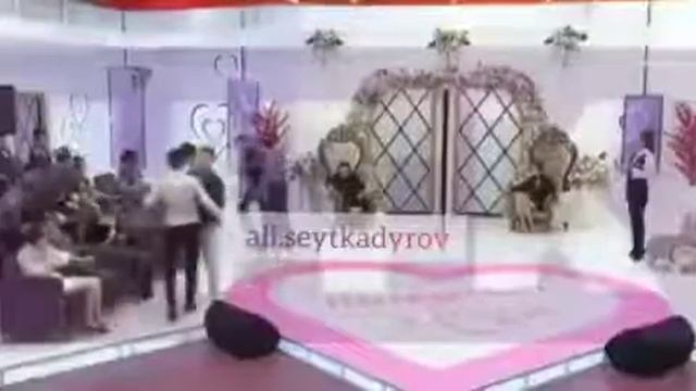 Ауылдағы иттер төбелесі смотреть онлайн