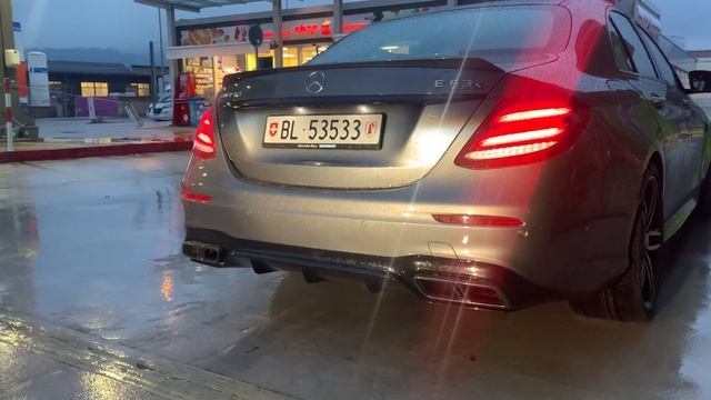 E63s AMG Stock Exhaust Sound