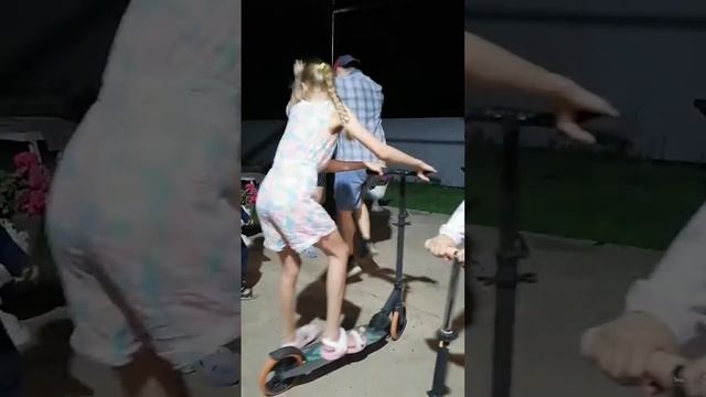танцы во дворе у Бори смотреть онлайн