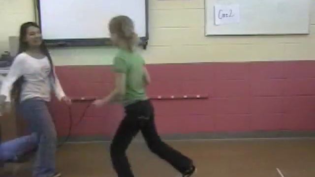 "Back Up" An Explanation of Transverse and Logitudinal Waves Through Music and Motion смотреть онлайн