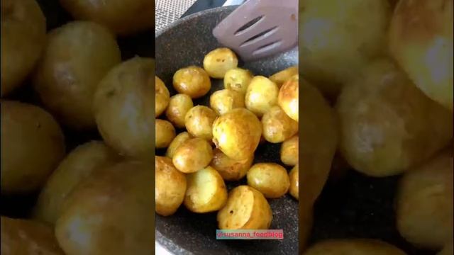 Картофель в кожуре!#картошка#еда #food #вкусно #едаеда я#рецепт #готовка #картофельвкожуре смотреть онлайн