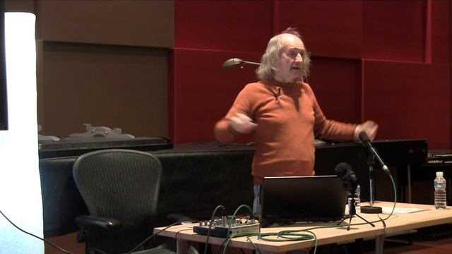 Philip Newell.Altavoces