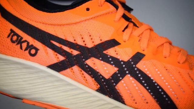 ASICS MetaRacer First Look | A Sleek and Fast Carbon Plated Racer смотреть онлайн