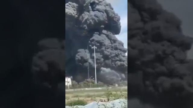 На китайском заводе по производству поликремния в городе Шихэцзы рванул кремниевый реактор смотреть онлайн