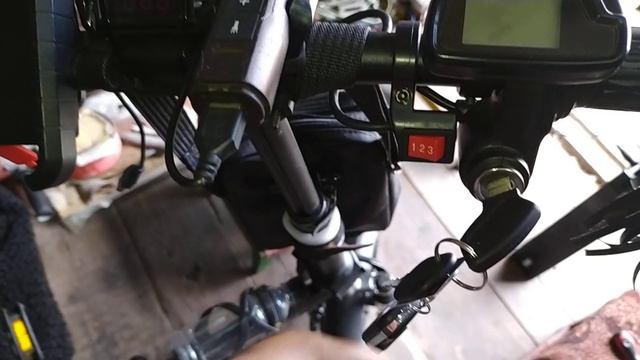 Зарядное с Вольтметром