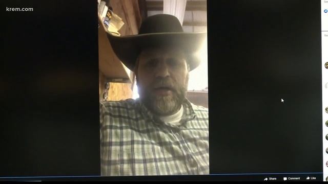 Ammon Bundy, who led Oregon standoff, now in Orofino to help evicted family смотреть онлайн