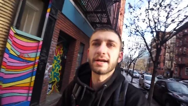 SITTING for RETAIL! JORDANS at ROUND TWO NEW YORK on SHELVES смотреть онлайн