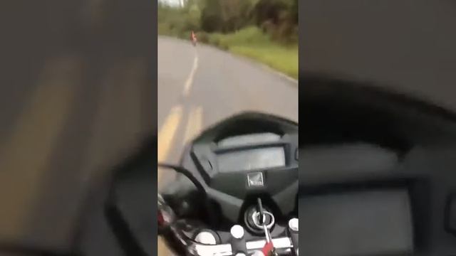 Aquele rachinha de leve. Sera qe anda ? Fan 125 vs titan 125 смотреть онлайн