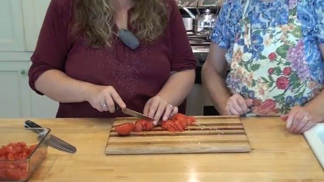 Hungarians in the Kitchen - Lecsó (lecho) смотреть онлайн