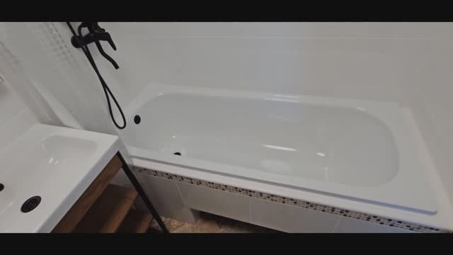 Как установить стальную ванну подвесным методом. смотреть онлайн