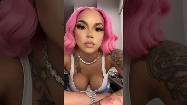 Renni Rucci Downblouse 👀👀