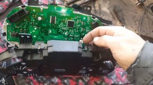 СКРУЧИВАНИЕ ПРОБЕГА(КОРРЕКТИРОВКА ПОКАЗАНИЙ ОДОМЕТРА) ХУНДАЙ СОЛЯРИС/HYUNDAI SOLARIS СВОИМИ РУКАМИ