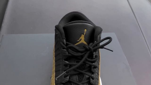 Air Jordan 11 Low IE "Croc" Unboxing & Review смотреть онлайн