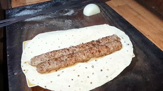 люля-кебаб из говядины и курдюк добрые люди / Поставьте лайк смотреть онлайн