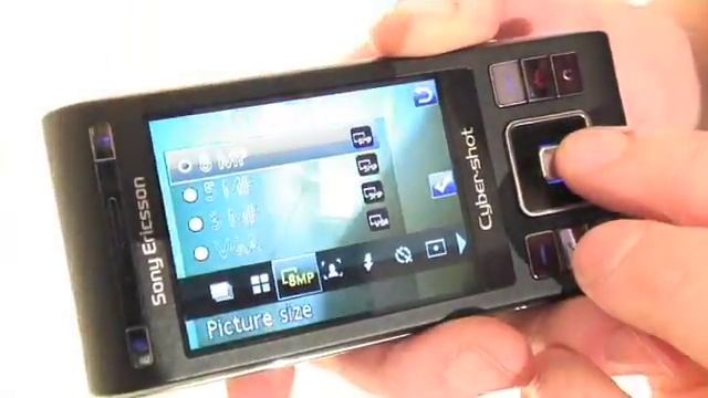 Sony Ericsson C905 launch video review - from stuff.tv смотреть онлайн