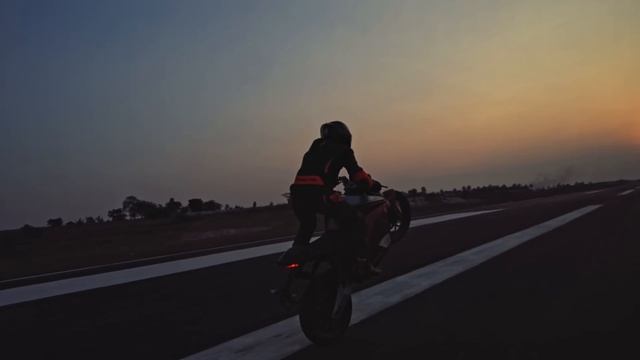 Ultraviolette - F77 MACH 2 Launch смотреть онлайн