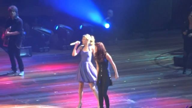 [Concert] Taylor Swift & Selena Gomez sing - Who Says - at Madison Square Garden смотреть онлайн