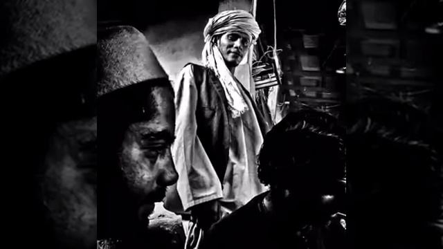 Smoking Sadhu, Annapurna Bhandara, Pashupatinath, Nepal (slideshow)