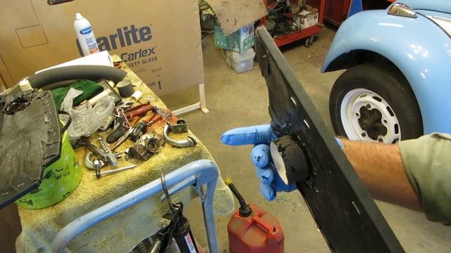 1967 VW Beetle hot air flaps , cable guide and mounting tires on better rims смотреть онлайн