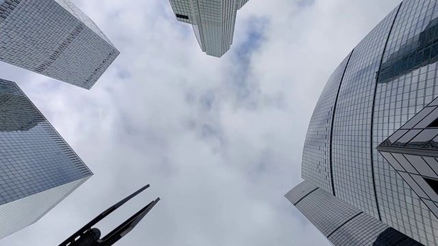 Пример таймлапса с движением облаков. Серия OPPO Reno5