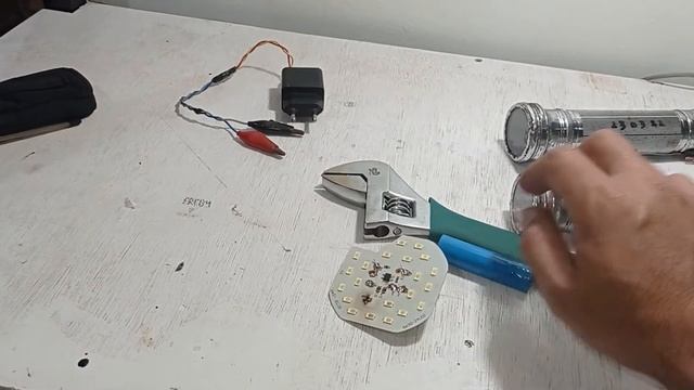 review senter jadul hidup kembali dengan teknologi led dan charger semoga bermanfaat смотреть онлайн