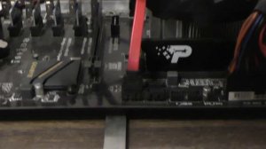 Материнска плата постоянно ПЕРЕЗАГРУЖАЕТСЯ.Не выходит в биос.GIGABYTE GA-H110-D3A (rev. 1.0).SPEAKER