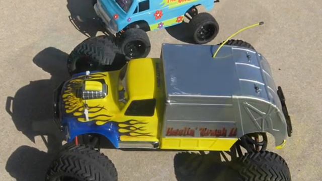 Mini E-Revo Mystery Machine Reveal Traxxas 1/16 Scooby Doo смотреть онлайн
