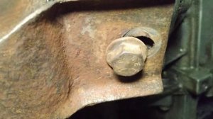 Снятие и установка масленого поддона на  Фиат Альбеа поменять прокладку поддона часть 1