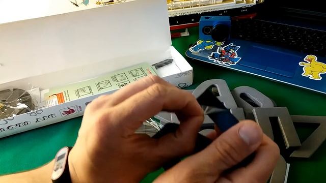 Настінний годинник з 3D-ефектом, чорного кольору/Посилка з Aliexpress/Дешевий 3D годиник смотреть онлайн