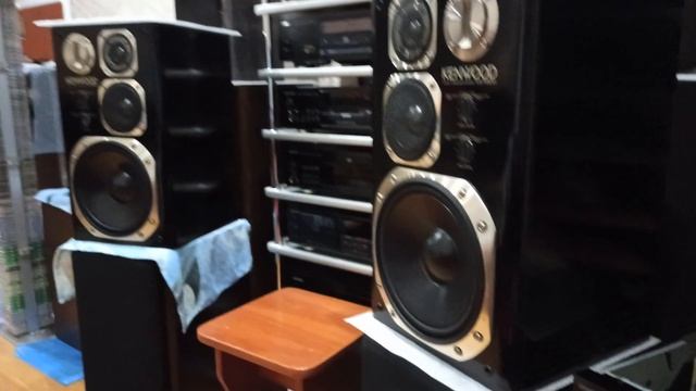 Kenwood KA-990EX And Kenwood LS-X900