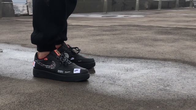 NIKE AIR FORCE ONE JUST DO IT ON FEET смотреть онлайн