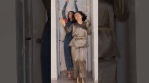 С наступающим Вас, наши дорогие! 
Спасибо за наши потрясающие ткани https://t.me/tkaniTessuticlub