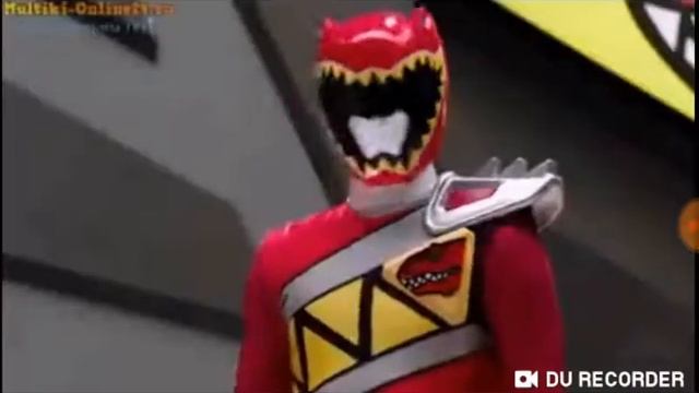 Смотрю могучие ренджеры