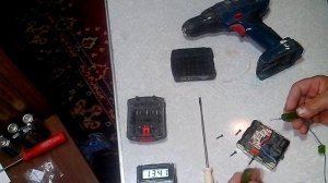 Уже который раз «оживляю» эту литий-ионную АКБ  на 14 вольт!