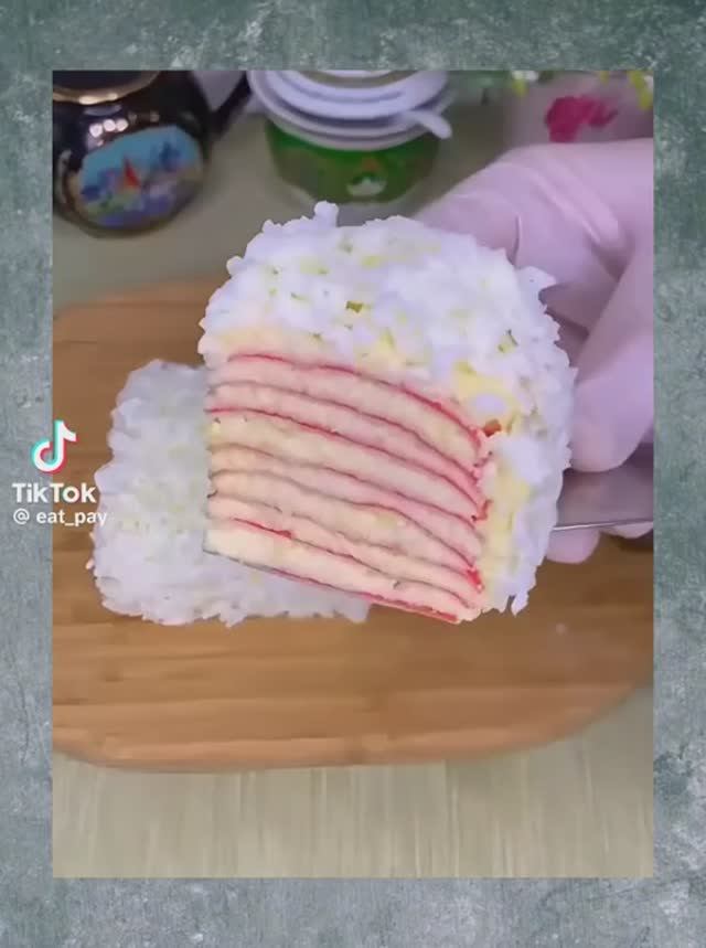 Самый вкусный закусочный торт без выпечки из самых простых ингредиентов смотреть онлайн
