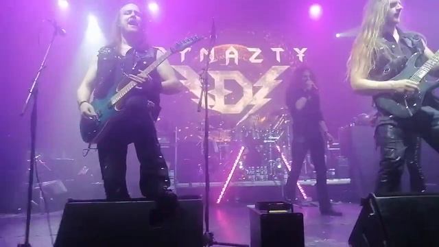 Dynazty - Barba Negra - 2022.04.10. - Drum Solo + Power of Will смотреть онлайн