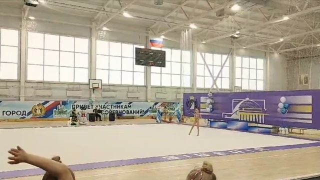 всем привет, это мое первое выступление, как думаете какое место я заняла? смотреть онлайн
