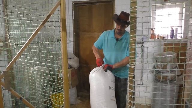 Бройлеры - переселение на пол смотреть онлайн