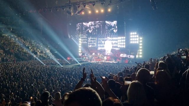 Queen + Adam Lambert..Radio GaGa..02 London..18.6.2022 смотреть онлайн