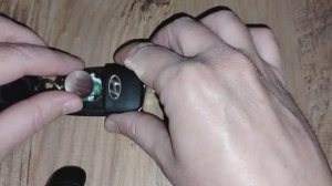 Как заменить батарейку в ключе хендай